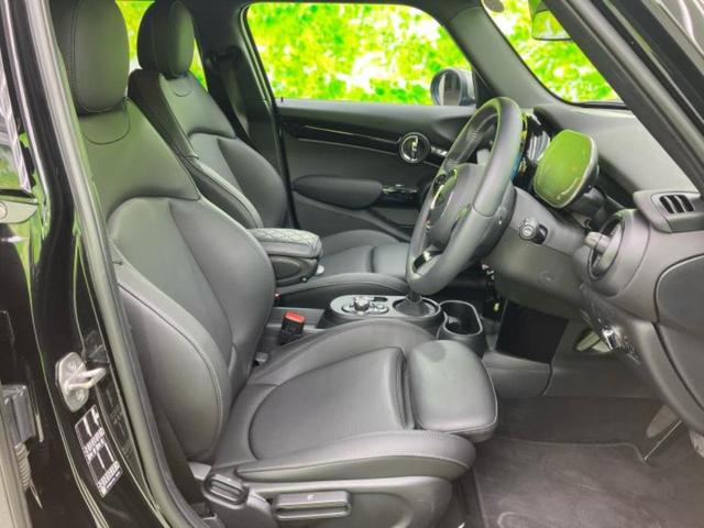 ＭＩＮＩ クーパーＳシャドーエディション　新品タイヤ／純正　ＳＤナビ／シートヒーター／車線逸脱防止支援システム／シート　合皮／パーキングアシスト　自動操舵／ヘッドランプ　ＬＥＤ／ＥＴＣ／ＥＢＤ付ＡＢＳ／横滑り防止装置　バックカメラ　記録簿（21枚目）