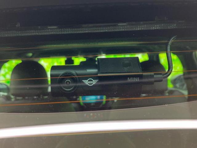 ＭＩＮＩ クーパーＳシャドーエディション　新品タイヤ／純正　ＳＤナビ／シートヒーター／車線逸脱防止支援システム／シート　合皮／パーキングアシスト　自動操舵／ヘッドランプ　ＬＥＤ／ＥＴＣ／ＥＢＤ付ＡＢＳ／横滑り防止装置　バックカメラ　記録簿（44枚目）