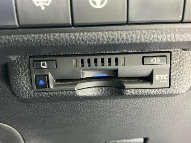 カローラツーリング ダブルバイビー　新品タイヤ／保証書／ディスプレイオーディオ＋ナビ９インチ／トヨタセーフティセンス／シートヒーター　前席／車線逸脱防止支援システム／シート　ハーフレザー　衝突被害軽減システム　バックカメラ　ワンオーナー（17枚目）