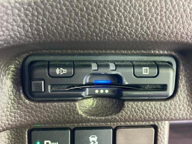 お車に合わせて無料保証以外にも、保証範囲、期間、距離を拡充させた有料保証もご用意しております！中古車の購入が初めてで不安・・・というお客様もご安心ください！