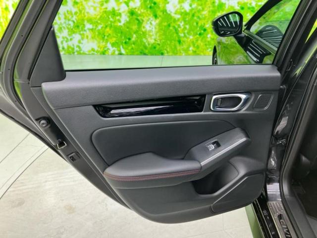 シビック ｅＨＥＶ　新品タイヤ／ＢＯＳＥ／保証書／純正　９インチ　ＳＤナビ／ホンダセンシング／シートヒーター　前席／シート　ハーフレザー／ドライブレコーダー　前後／ヘッドランプ　ＬＥＤ／ＵＳＢジャック　バックカメラ（7枚目）