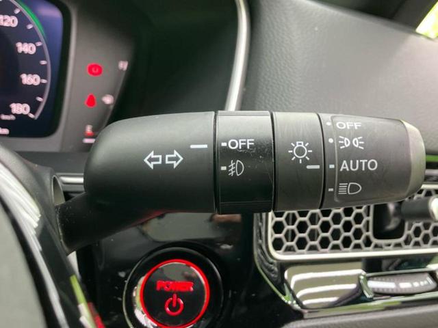 シビック ｅＨＥＶ　新品タイヤ／ＢＯＳＥ／保証書／純正　９インチ　ＳＤナビ／ホンダセンシング／シートヒーター　前席／シート　ハーフレザー／ドライブレコーダー　前後／ヘッドランプ　ＬＥＤ／ＵＳＢジャック　バックカメラ（16枚目）