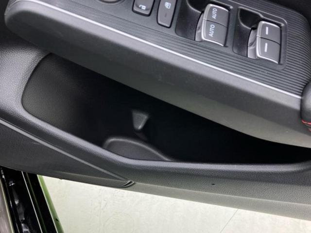 シビック ｅＨＥＶ　新品タイヤ／ＢＯＳＥ／保証書／純正　９インチ　ＳＤナビ／ホンダセンシング／シートヒーター　前席／シート　ハーフレザー／ドライブレコーダー　前後／ヘッドランプ　ＬＥＤ／ＵＳＢジャック　バックカメラ（20枚目）