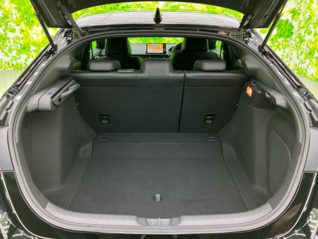 シビック ｅＨＥＶ　新品タイヤ／ＢＯＳＥ／保証書／純正　９インチ　ＳＤナビ／ホンダセンシング／シートヒーター　前席／シート　ハーフレザー／ドライブレコーダー　前後／ヘッドランプ　ＬＥＤ／ＵＳＢジャック　バックカメラ（24枚目）