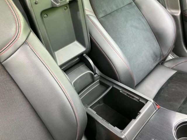 シビック ｅＨＥＶ　新品タイヤ／ＢＯＳＥ／保証書／純正　９インチ　ＳＤナビ／ホンダセンシング／シートヒーター　前席／シート　ハーフレザー／ドライブレコーダー　前後／ヘッドランプ　ＬＥＤ／ＵＳＢジャック　バックカメラ（33枚目）