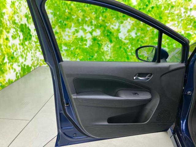 ノート Ｘ　保証書／純正　９インチ　メモリーナビ／インテリジェントルームミラー／衝突安全装置／アラウンドビューモニター／車線逸脱防止支援システム／ドライブレコーダー　前後／ヘッドランプ　ＬＥＤ／ＵＳＢジャック（6枚目）