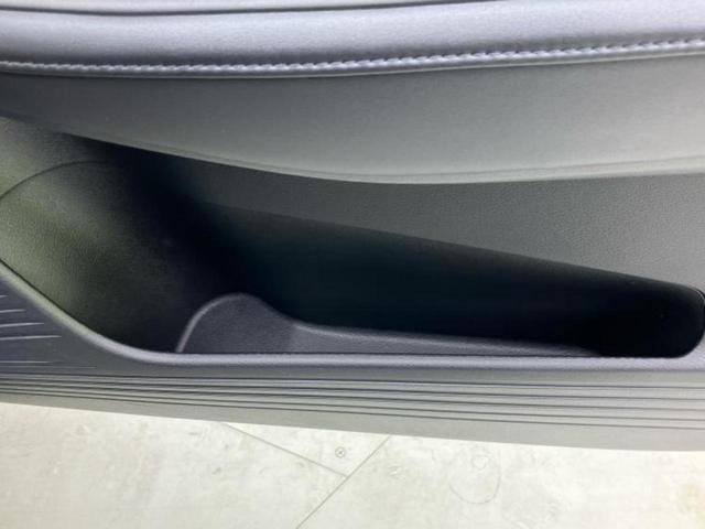 ノート Ｘ　保証書／純正　９インチ　メモリーナビ／インテリジェントルームミラー／衝突安全装置／アラウンドビューモニター／車線逸脱防止支援システム／ドライブレコーダー　前後／ヘッドランプ　ＬＥＤ／ＵＳＢジャック（20枚目）