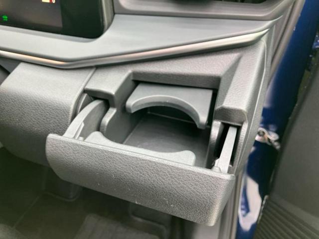 ノート Ｘ　保証書／純正　９インチ　メモリーナビ／インテリジェントルームミラー／衝突安全装置／アラウンドビューモニター／車線逸脱防止支援システム／ドライブレコーダー　前後／ヘッドランプ　ＬＥＤ／ＵＳＢジャック（39枚目）