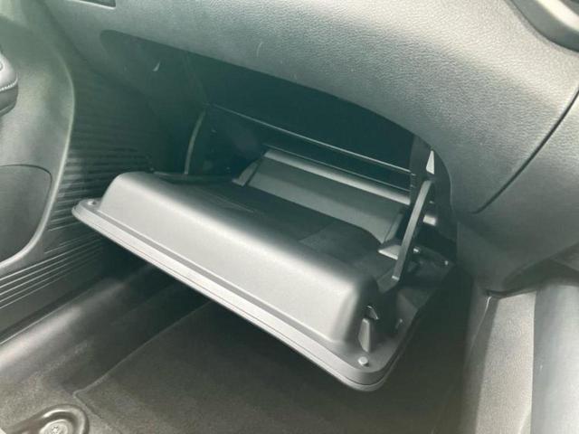 ノート Ｘ　保証書／純正　９インチ　メモリーナビ／インテリジェントルームミラー／衝突安全装置／アラウンドビューモニター／車線逸脱防止支援システム／ドライブレコーダー　前後／ヘッドランプ　ＬＥＤ／ＵＳＢジャック（42枚目）