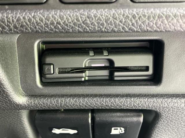 エクストレイル ４ＷＤオーテックｉパッケージ　新品タイヤ／サンルーフ／保証書／純正　９インチ　ＳＤナビ／インテリジェントルームミラー／シートヒーター　全席／アラウンドビューモニター／車線逸脱防止支援システム／シート　フルレザー／電動バックドア（18枚目）