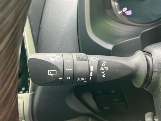 ランドクルーザープラド 4WD TZ-G サンルーフ/保証書/純正 SDナビ/シートヒーター/シート 合皮/ヘッドランプ LED/ETC/EBD付ABS/横滑り防止装置/フルセグTV/エアバッグ 運転席/エアバッグ 助手席 LEDヘッドランプ(17枚目)