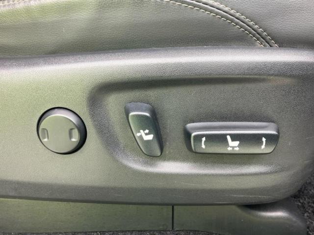 ランドクルーザープラド 4WD TZ-G サンルーフ/保証書/純正 SDナビ/シートヒーター/シート 合皮/ヘッドランプ LED/ETC/EBD付ABS/横滑り防止装置/フルセグTV/エアバッグ 運転席/エアバッグ 助手席 LEDヘッドランプ(34枚目)