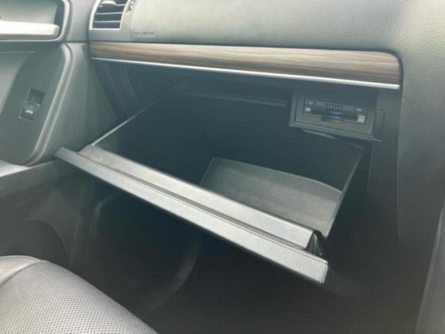 ランドクルーザープラド 4WD TZ-G サンルーフ/保証書/純正 SDナビ/シートヒーター/シート 合皮/ヘッドランプ LED/ETC/EBD付ABS/横滑り防止装置/フルセグTV/エアバッグ 運転席/エアバッグ 助手席 LEDヘッドランプ(35枚目)