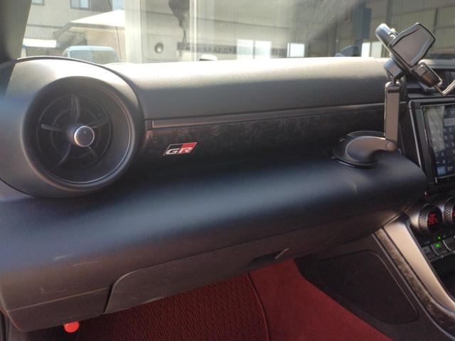 ＧＲ８６ ＲＺ　スパークレッド　６ＭＴ　ＥＮＫＥＩ　１８インチアルミ　ナビＴＶ　バックカメラ　前席シートヒーター　ドラレコ　スペアキー　新車保証継承可能（19枚目）