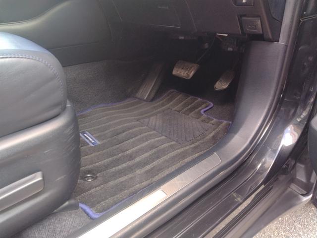 ハリアーハイブリッド プログレスメタル＆レザーパックスタイルブルーイッシュ　４ＷＤ　ドライブレコーダー　全周囲カメラ　クリアランスソナー　オートクルーズコントロール　レーンアシスト　パワーシート　衝突被害軽減システム　ナビ　ＴＶ　オートマチックハイビーム　オートライト（25枚目）