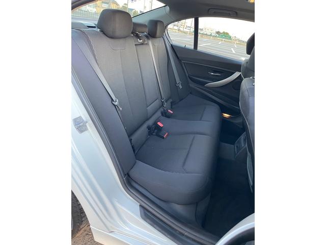 3シリーズ 320d ドライブレコーダー クリアランスソナー オートクルーズコントロール バックカメラ ナビ アルミホイール HID AT アイドリングストップ 盗難防止システム パワーシート CD ABS ESC(35枚目)