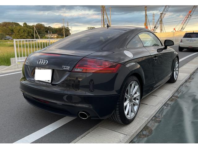 TTクーペ 2.0TFSI クワトロ 4WD ナビ TV AT オートライト HID シートヒーター アルミホイール パワーシート 盗難防止システム ABS ESC エアコン パワーステアリング パワーウィンドウ 運転席エアバッグ(15枚目)