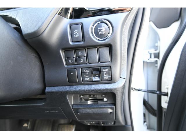 ヴォクシー ZS 煌III 4WD ワンオーナー AT オートミラー 両側パワースライド扉 バックカメラ ナビ Bluetooth ETC(12枚目)