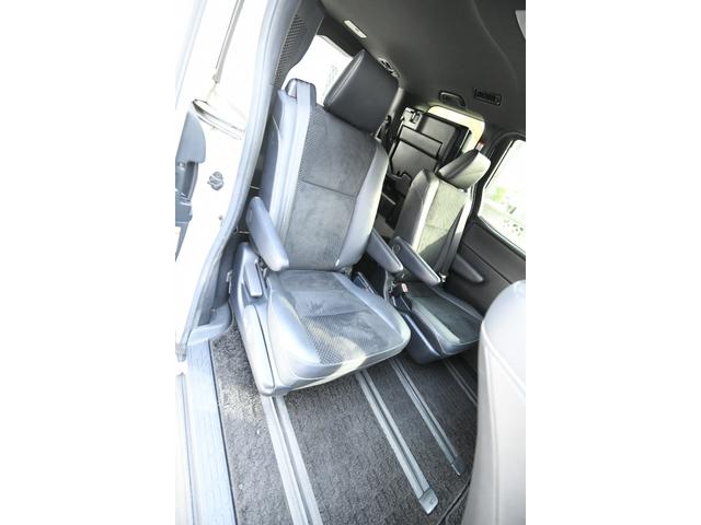 ヴォクシー ZS 煌III 4WD ワンオーナー AT オートミラー 両側パワースライド扉 バックカメラ ナビ Bluetooth ETC(64枚目)