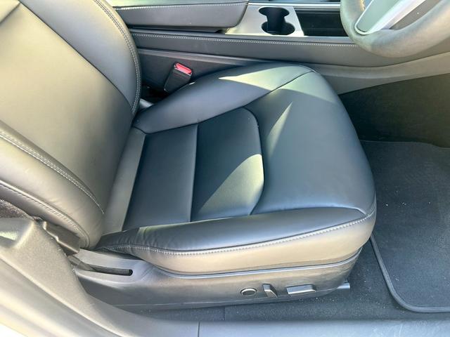 モデル３ ロングレンジ　ＡＷＤ　４ＷＤ　ロングレンジ　モデル３　黒シート　シートヒーター（20枚目）