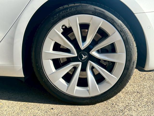 モデル３ ロングレンジ　ＡＷＤ　４ＷＤ　ロングレンジ　モデル３　黒シート　シートヒーター（38枚目）