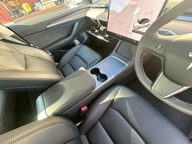 モデル３ ロングレンジ　ＡＷＤ　４ＷＤ　ロングレンジ　モデル３　黒シート　シートヒーター（57枚目）