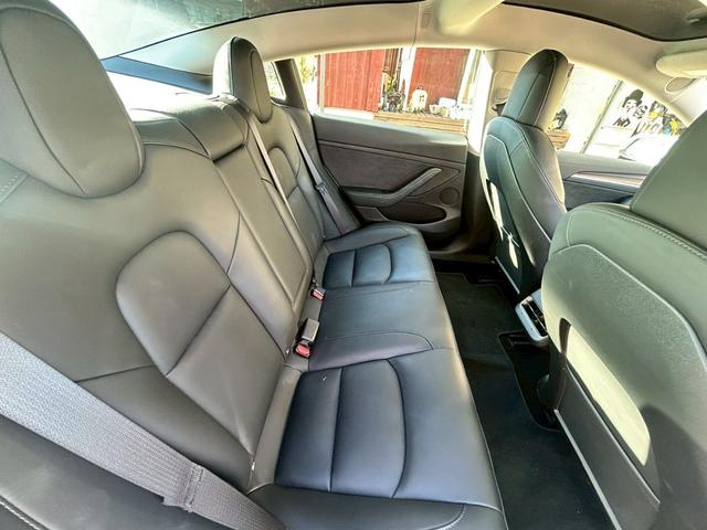 モデル３ ロングレンジ　ＡＷＤ　４ＷＤ　ロングレンジ　モデル３　黒シート　シートヒーター（59枚目）