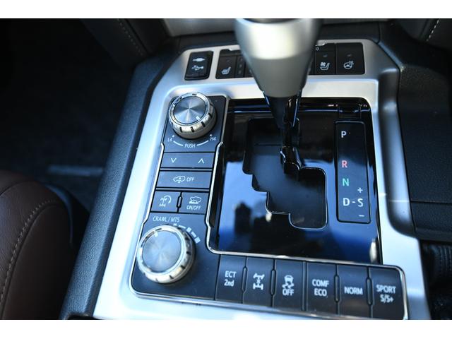 ランドクルーザー ＺＸ　４ＷＤ　ガナドール４本出しマフラー　ヒッチメンバー（16枚目）