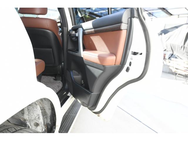 ランドクルーザー ＺＸ　４ＷＤ　ガナドール４本出しマフラー　ヒッチメンバー（60枚目）