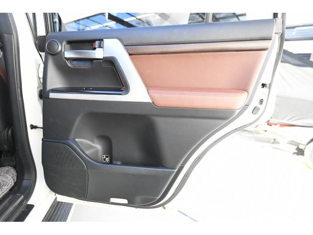 ランドクルーザー ＺＸ　４ＷＤ　ガナドール４本出しマフラー　ヒッチメンバー（61枚目）