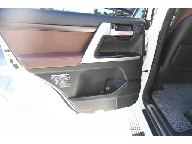 ランドクルーザー ＺＸ　４ＷＤ　ガナドール４本出しマフラー　ヒッチメンバー（69枚目）