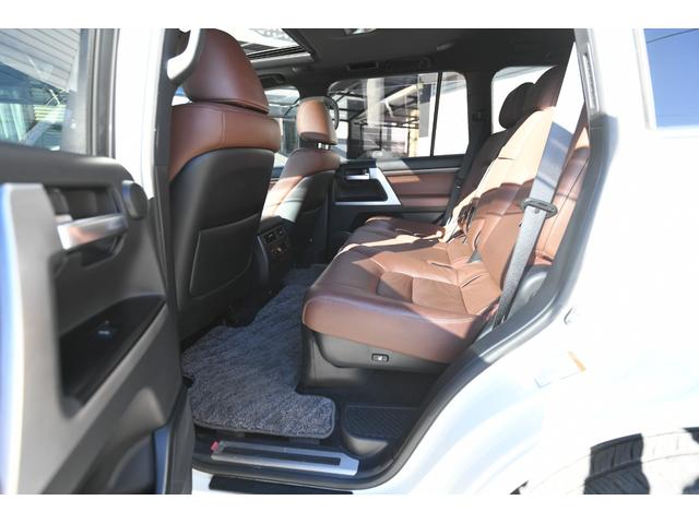 ランドクルーザー ＺＸ　４ＷＤ　ガナドール４本出しマフラー　ヒッチメンバー（70枚目）