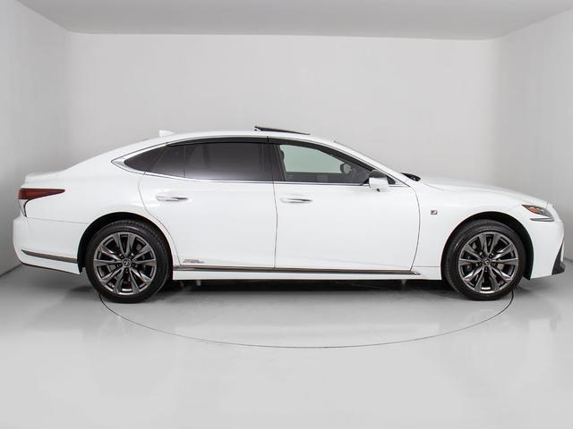 ＬＳ ＬＳ５００ｈ　Ｆスポーツ　（禁煙車）（サンルーフ）（デジタルインナーミラー）（Ｆスポーツ専用黒本革）（セーフティシステム＋Ａ）（パノラミックビュー）（ＢＳＭ）（ＨＵＤ）（全画面ＳＤナビ）（冷暖房シート）（ＬＥＤヘッドライト）（18枚目）