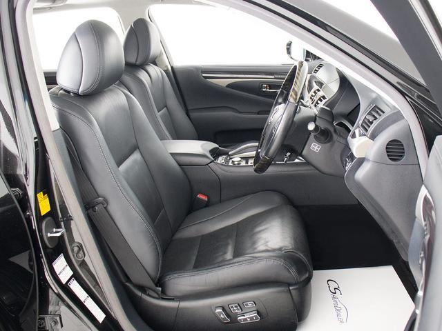 ＬＳ ＬＳ６００ｈＬ　エグゼクティブパッケージ　（禁煙車）（４人乗り）（サンルーフ）（マークレビンソン）（リアエンター）（ナイトビュー）（レーダークルーズ）（プリクラッシュ）（ＢＳＭ）（ＬＫＡ）（障害物センサー）（ドライバーモニター）（４ＷＤ）（25枚目）