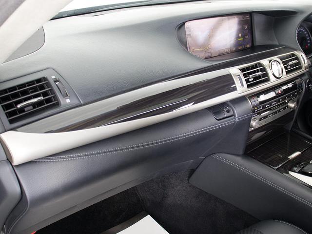 ＬＳ ＬＳ６００ｈＬ　エグゼクティブパッケージ　（禁煙車）（４人乗り）（サンルーフ）（マークレビンソン）（リアエンター）（ナイトビュー）（レーダークルーズ）（プリクラッシュ）（ＢＳＭ）（ＬＫＡ）（障害物センサー）（ドライバーモニター）（４ＷＤ）（43枚目）