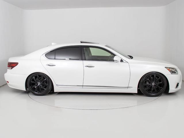 ＬＳ ＬＳ４６０　バージョンＣ　Ｉパッケージ　（ＷＥＤＳ２０インチＡＷ）（エアサスコントローラー）（禁煙）（サンルーフ）（３眼ＬＥＤ）（レーダークルーズ）（衝突軽減）（ＢＳＭ）（電動トランク）（本革）（冷暖房シート）（障害物センサー）（ＳＤナビ）（17枚目）