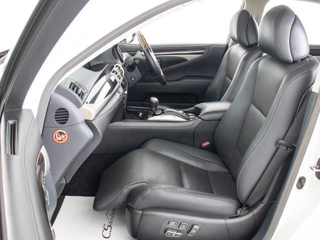 ＬＳ ＬＳ４６０　バージョンＣ　Ｉパッケージ　（サンルーフ）（全画面ＳＤナビ）（レーダークルーズ）（プリクラッシュ）（クリアランスソナー）（パワートランク）（ＬＥＤヘッドライト）（冷暖房シート）（ＢＳＭ）（黒本革）（助手席オットマン）（フルセグ）（26枚目）