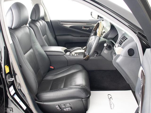 ＬＳ ＬＳ４６０　バージョンＬ　（禁煙車）（全画面ＳＤナビ）（１９インチＡＷ）（モデリスタエアロ）（レーダークルーズ）（プリクラッシュ）（ＢＳＭ）（クリアランスソナー）（三眼ＬＥＤヘッドライト）（パワートランク）（黒本革）（28枚目）