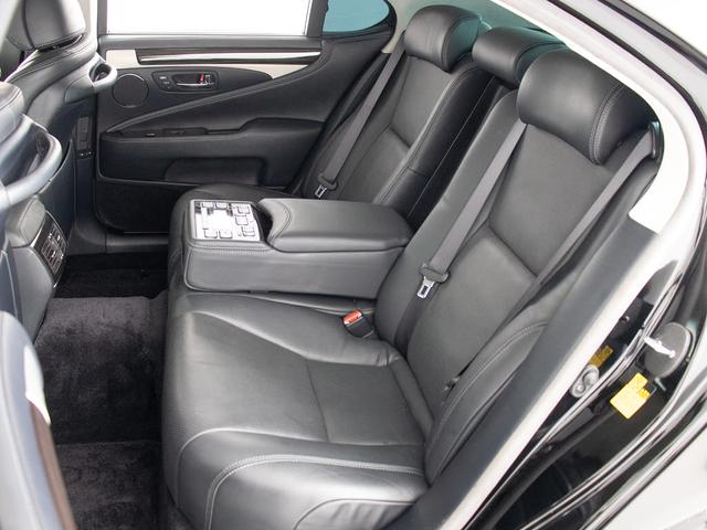 ＬＳ ＬＳ４６０　バージョンＬ　（禁煙車）（全画面ＳＤナビ）（１９インチＡＷ）（モデリスタエアロ）（レーダークルーズ）（プリクラッシュ）（ＢＳＭ）（クリアランスソナー）（三眼ＬＥＤヘッドライト）（パワートランク）（黒本革）（31枚目）
