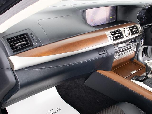 ＬＳ ＬＳ６００ｈＬ　エグゼクティブパッケージ　（５人乗り）（ロングモデル）（サンルーフ）（マークレビンソン）（リアエンター）（ドライバーモニター）（レーダークルーズ）（プリクラッシュ）（ＢＳＭ）（クリアランスソナー）（オットマン）（冷暖房シート）（31枚目）