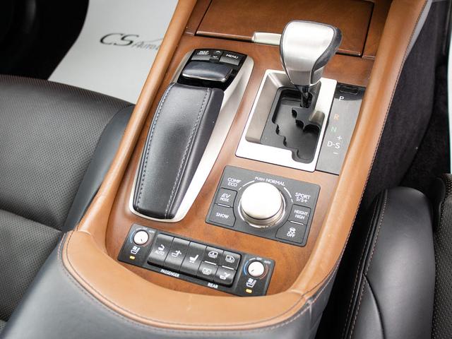 ＬＳ ＬＳ６００ｈＬ　エグゼクティブパッケージ　（５人乗り）（ロングモデル）（サンルーフ）（マークレビンソン）（リアエンター）（ドライバーモニター）（レーダークルーズ）（プリクラッシュ）（ＢＳＭ）（クリアランスソナー）（オットマン）（冷暖房シート）（34枚目）