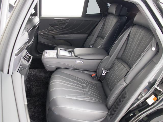 ＬＳ ＬＳ５００ｈ　バージョンＬ　（禁煙）（後期型）（レクサス点検整備記録９枚）（サンルーフ）（２０インチスパッタリングＡＷ）（セーフティシステム＋Ａ）（パノラミックビュー）（ＢＳＭ）（後席ＶＩＰ仕様）（黒本革）（全画面ＳＤナビ）（31枚目）