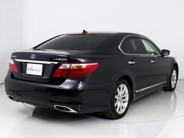 ＬＳ ＬＳ６００ｈ　Ｉパッケージ　（禁煙車）（クリアランスソナー）（ＬＥＤヘッドライト）（黒本革）（シートヒーター）（エアシート）（ステアリングヒーター）（オートクルーズコントロール）（ＨＤＤマルチナビ）（バックモニター）（17枚目）