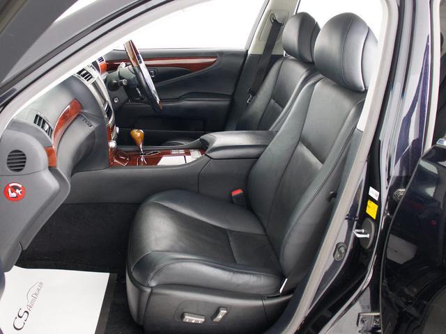 ＬＳ ＬＳ６００ｈ　Ｉパッケージ　（禁煙車）（クリアランスソナー）（ＬＥＤヘッドライト）（黒本革）（シートヒーター）（エアシート）（ステアリングヒーター）（オートクルーズコントロール）（ＨＤＤマルチナビ）（バックモニター）（26枚目）