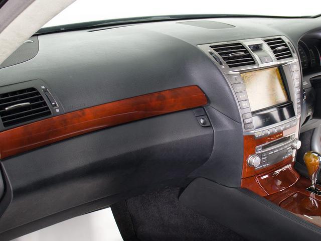 ＬＳ ＬＳ６００ｈ　Ｉパッケージ　（禁煙車）（クリアランスソナー）（ＬＥＤヘッドライト）（黒本革）（シートヒーター）（エアシート）（ステアリングヒーター）（オートクルーズコントロール）（ＨＤＤマルチナビ）（バックモニター）（29枚目）