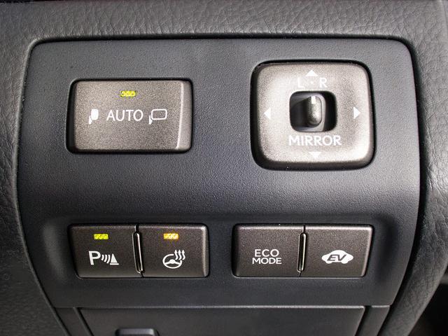 ＬＳ ＬＳ６００ｈ　Ｉパッケージ　（禁煙車）（クリアランスソナー）（ＬＥＤヘッドライト）（黒本革）（シートヒーター）（エアシート）（ステアリングヒーター）（オートクルーズコントロール）（ＨＤＤマルチナビ）（バックモニター）（32枚目）