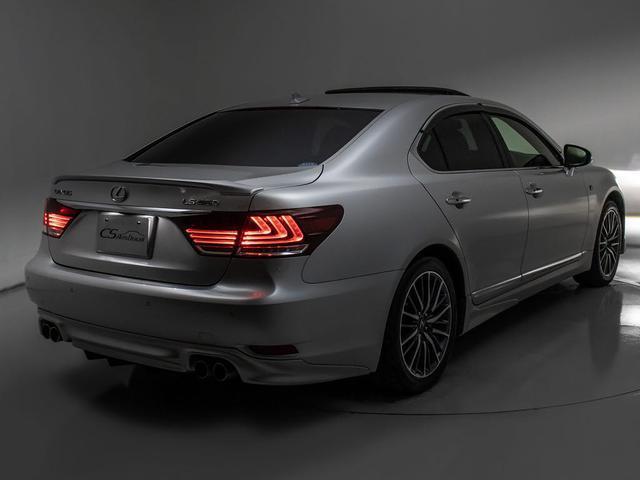 ＬＳ ＬＳ４６０　Ｆスポーツ　（サンルーフ）（Ｌセレクト）（ＴＲＤフルエアロ）（４本出しマフラー）（新品タイヤ）（専用赤本革）（レーダークルーズ）（プリクラッシュ）（ＬＫＡ）（ＢＳＭ）（クリアランスソナー）（連眼ＬＥＤライト）（21枚目）