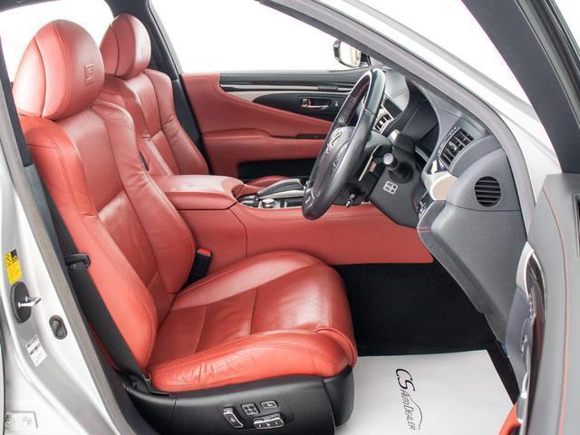 ＬＳ ＬＳ４６０　Ｆスポーツ　（サンルーフ）（Ｌセレクト）（ＴＲＤフルエアロ）（４本出しマフラー）（新品タイヤ）（専用赤本革）（レーダークルーズ）（プリクラッシュ）（ＬＫＡ）（ＢＳＭ）（クリアランスソナー）（連眼ＬＥＤライト）（26枚目）