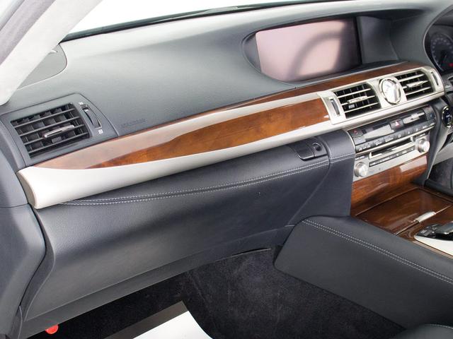 LEXUS LS LS600HL EXECUTIVE PACKAGE