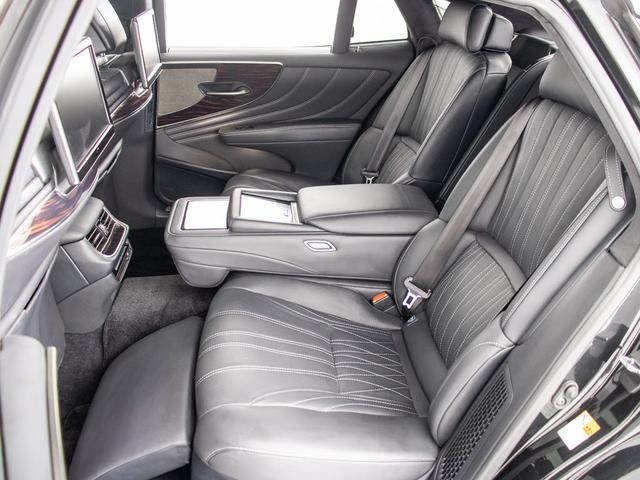 ＬＳ ＬＳ５００ｈ　エグゼクティブ　（禁煙車）（サンルーフ）（マークレビンソン）（リアエンター）（２０インチスパッタリングＡＷ）（パノラミックビュー）（セーフティシステム＋Ａ）（ＢＳＭ）（ＨＵＤ）（クリアランスソナー）（パワートランク）（29枚目）